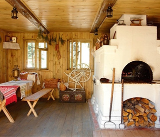 Кухня и ванная комната в стиле русской деревни